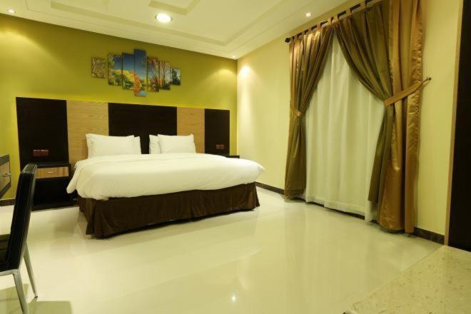 Tulip Al Rawdah Aparthotel Riyadh Room photo