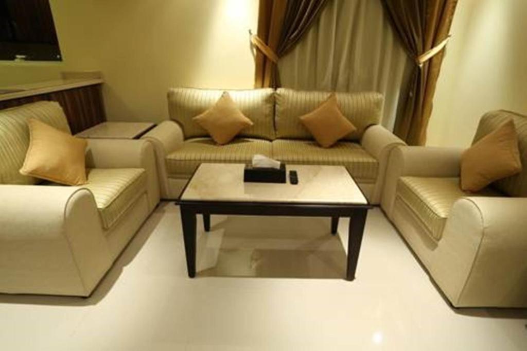 Tulip Al Rawdah Aparthotel Riyadh Room photo